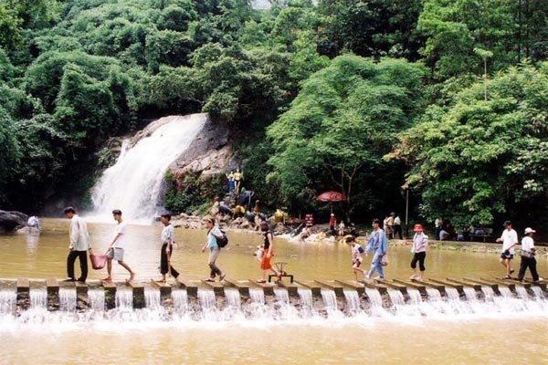 Khu du lịch Ao Vua Khoang Xanh Hà Nội